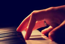 万博体育官网：第二届上海合作组织雪地足球赛开赛 揭幕战中国队胜出中国新闻网.